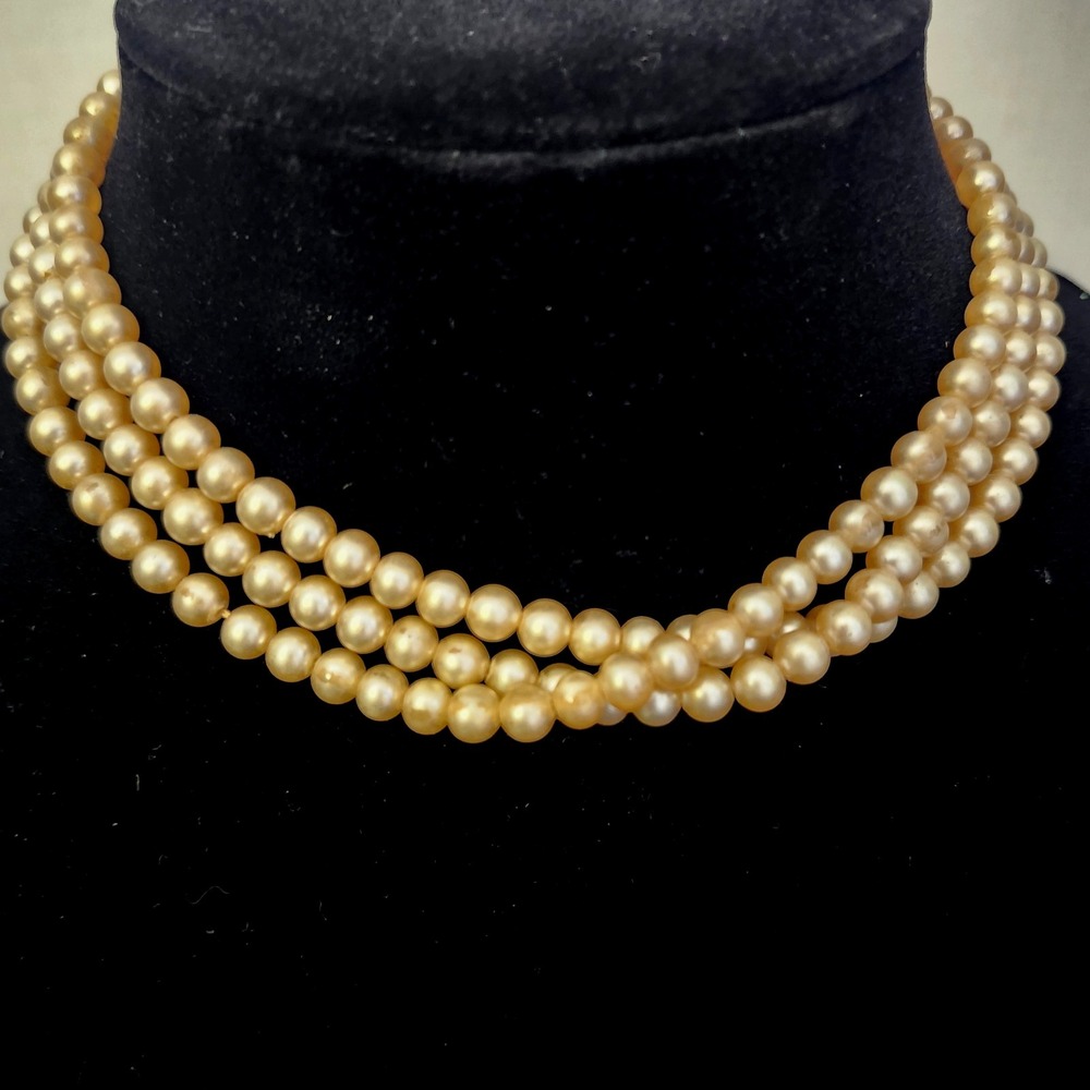 1950s Vintage Faux Pearl Collar Necklace 3 Strand with Silvertone Clasp - Picture 2 of 4